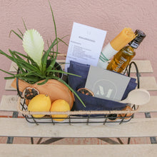 Load image into Gallery viewer, Mysa Gift Basket