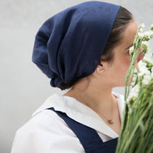 Load image into Gallery viewer, Knot a scarf